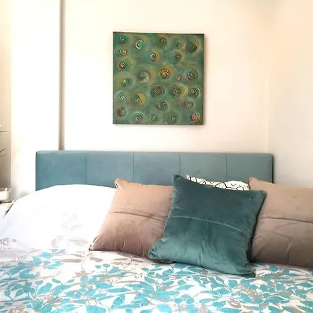 Apartament Emerald Mini Suite:your Deluxe In Kalamaria